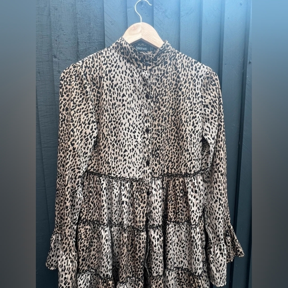 women’s tiered dress lightweight fashion - Picture 3 of 5